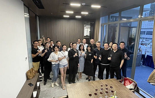 露台烧烤乔迁酒会